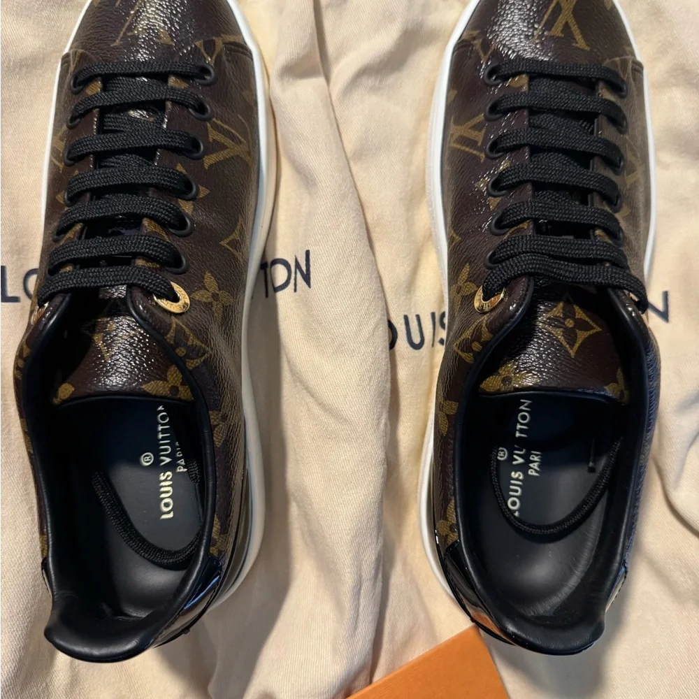 Louis Vuitton Monogram FrontRow Women’s Sneakers New in Box - Picture 2 of 14